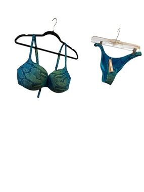 NWT Skims Signature Swim Ultimate Push Up Top/ Bottom Set Size: M AQUA OMBRÉ